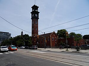Old fire station 315, on College, between Spadina and Bathurst, 2016 07 21 (6) - panoramio