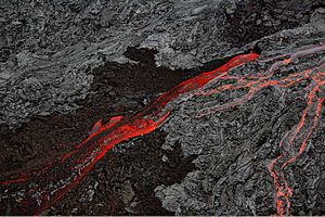 Pāhoehoe and Aa flows at Hawaii