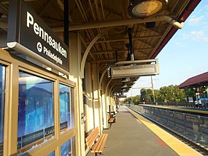 Pennsauken Transit Center - commuter platform