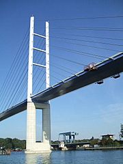 Stralsund, Germany, Rügenbrücke, Pylon und alte Klappbrücke (2006-09-12)
