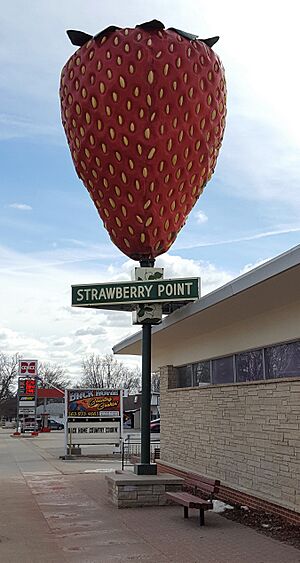 Strawberry Point, Iowa, World's Largest Strawberry