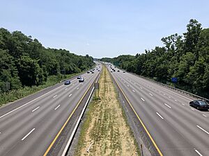 2024-07-14 12 48 42 View east along Interstate 90 (Northside Route) from the overpass for Washington Avenue in Rensselaer, Rensselaer County, New York