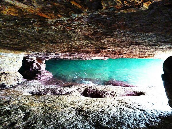 Caverna marina