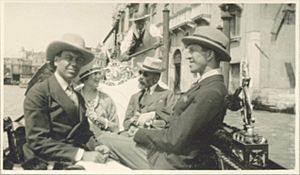 Cole Porter, Linda Lee Thomas, Bernard Berenson, and Howard Sturges in gondola, 1923