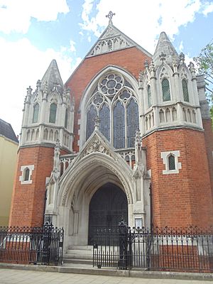 Deutsche Evangelische Christuskirche, Knightsbridge, London.jpg