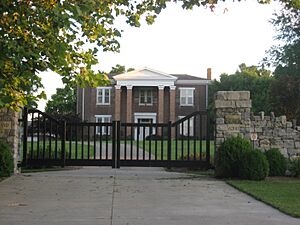 Highland Hall, Lexington