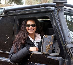 Jaye Griffiths training in a Land Rover Defender prior to competing in the 2013 Mac 4x4.jpg