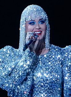 Katy Perry at Madison Square Garden (37436531092) (cropped)