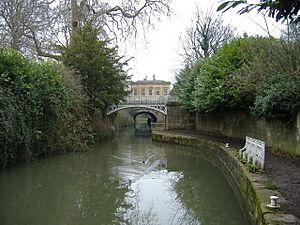 Kennet and Avon canal - geograph.org.uk - 340531.jpg