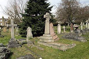 Margravine Cemetery in London, spring 2013 (15)