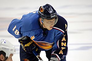 Marian Hossa Atlanta Thrashers Poster Print, Hockey Player, Real Player, Marian  Hossa Decor, ArtWork, Posters for Wall, Canvas Art SIZE 24 x 32 Inches :  : Home