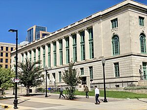Old United States Post Office and Federal Courthouse, Martin Luther King, Jr. Boulevard, Madison, WI (52745548548)
