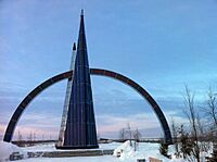 Polar circle monument (08)