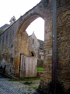 Priory gateway - Stoke sub Hamdon - geograph.org.uk - 1556535
