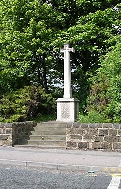 Stourton and Thwaitegate War Memorial - Wakefield Road - geograph.org.uk - 807685