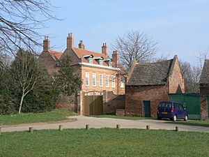 The Old Rectory, Wilford - geograph.org.uk - 1218026