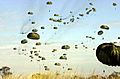 US paratroopers jump into Australia