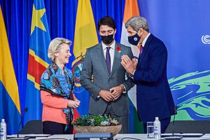 Ursula von der Leyen attends the 2021 UN Climate Change Conference (11)