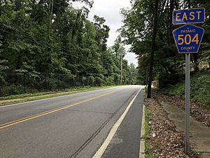 2018-07-25 12 04 35 View east along Passaic County Route 504 (Pompton Road) just east of Passaic County Route 676 (Alisa Avenue) in Haledon, Passaic County, New Jersey