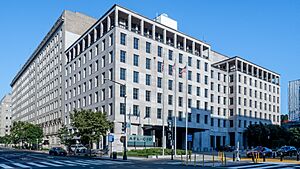 AFL-CIO Headquarters (53844536891)