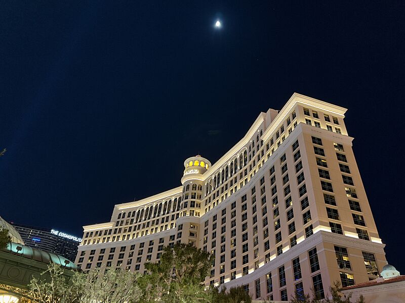 Bellagio Las Vegas moonlight