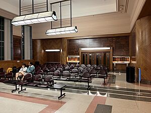Cincinnati Union Terminal waiting room 2023b