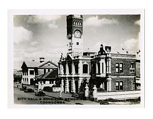 City Hall and Soldier Memorial, Toowoomba, c1920