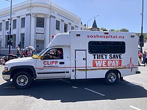 Dunedin Santa Parade Cliff the Ambulance