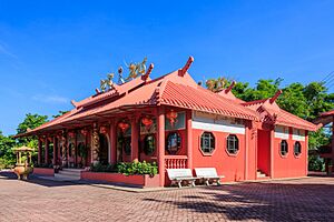 Lahad-Datu Sabah Guan-Yin-Temple-01