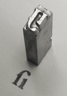 Long S-I Garamond sort 001