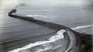 Long Wharf in Santa Monica - Southern Pacific Railroad 1895