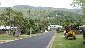 Looking west along Kokopo Close, Trinity Beach, 2018