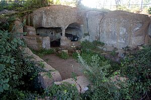 Luni sul Mignone monumental building