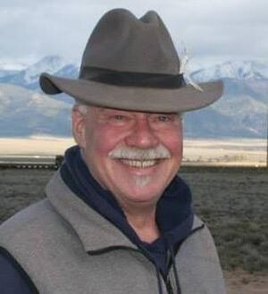 Michael C Ruppert Collapse From The Wilderness Peak Oil Oelfoerdermaximum fossile Energien Colorado Derivate Zineszins Wachstumsparadigma bumpy plateau Elisabeth Kuebler Ross.jpg