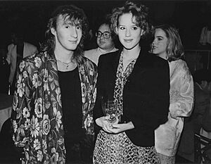 Molly Ringwald and Julian Lennon (1985 MCA press photo)