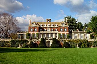 Old Westbury Gardens Mansion.jpg