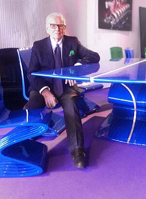 Pierre Cardin-Sculptures Utilitaires-Cobra Table and Chair
