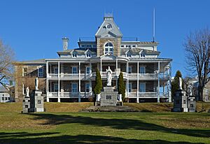 Riviere-du-Loup - Presbytere (1)