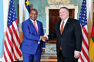 Secretary Pompeo meets with Central African Republic President Faustin-Archange Touadera (33709600898)