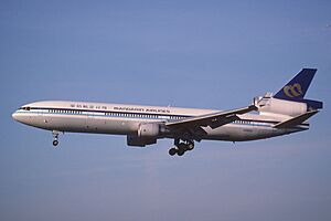 17ao - Mandarin Airlines MD-11; N489GX@ZRH;30.03.1998 (8297555341)