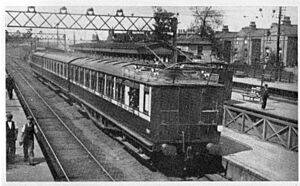 Elevated Electric Train at Wandsworth c 1909