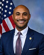 Figures Shomari 119th Congress 2 (4x5 cropped).jpg