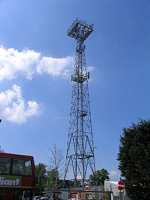Floodlight Tower, LTE Depot, Cranham, Upmister - geograph.org.uk - 19553