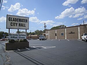 Gladewater, TX, City Hall IMG 4920
