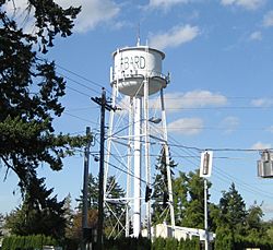 The watertower in Hubbard.