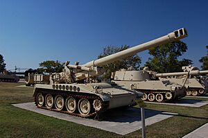 M110A2 howitzer