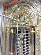 Mihrab in the Kufa Mosque.jpg