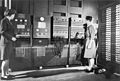 Two women operating ENIAC (full resolution)