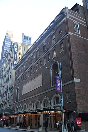 W 43 St Nov 2021 42