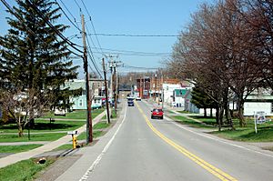 Williamson looking north on South Avenue (NY 21)